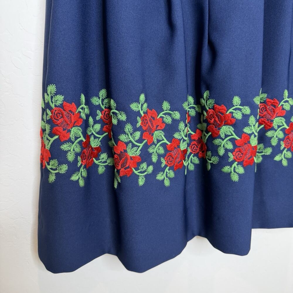 Vintage Licht Trachtenhaus Drindl Dress Womens 6 Navy Blue Embroidered German - Picture 3 of 8